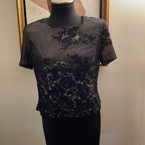 Vintage lace button back blouse
